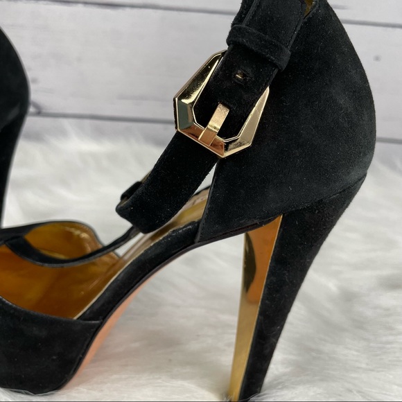 REPORT Signature Black Velvet Stilettos w/Round Toe, Platform, Strap & Buckle - Picture 2 of 15